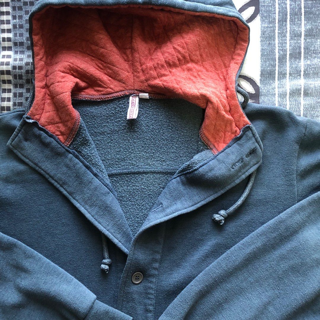 Penshoppe Zip Up Hoodie Men s Fashion Coats Jackets and Outerwear on Carousell