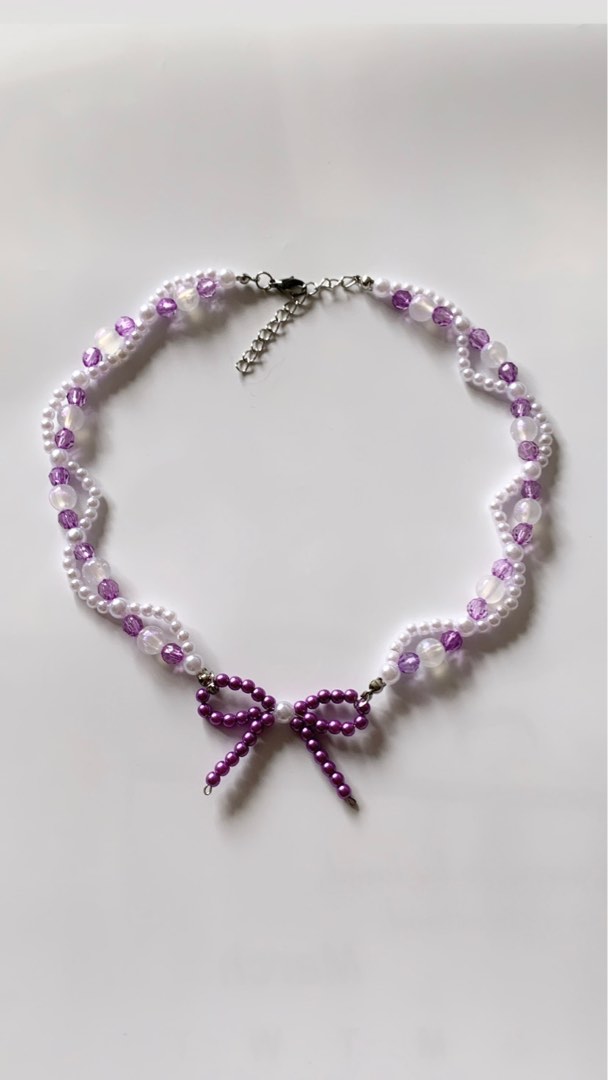 Purple top ribbon necklace