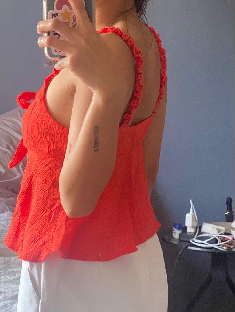 Ribbon tie top (Category: Sleeveless) located in Cainta. Submitted by powerpuffpuff2 (Listing ID 1260401890, Image 2). Description: Bought in local store in hk.