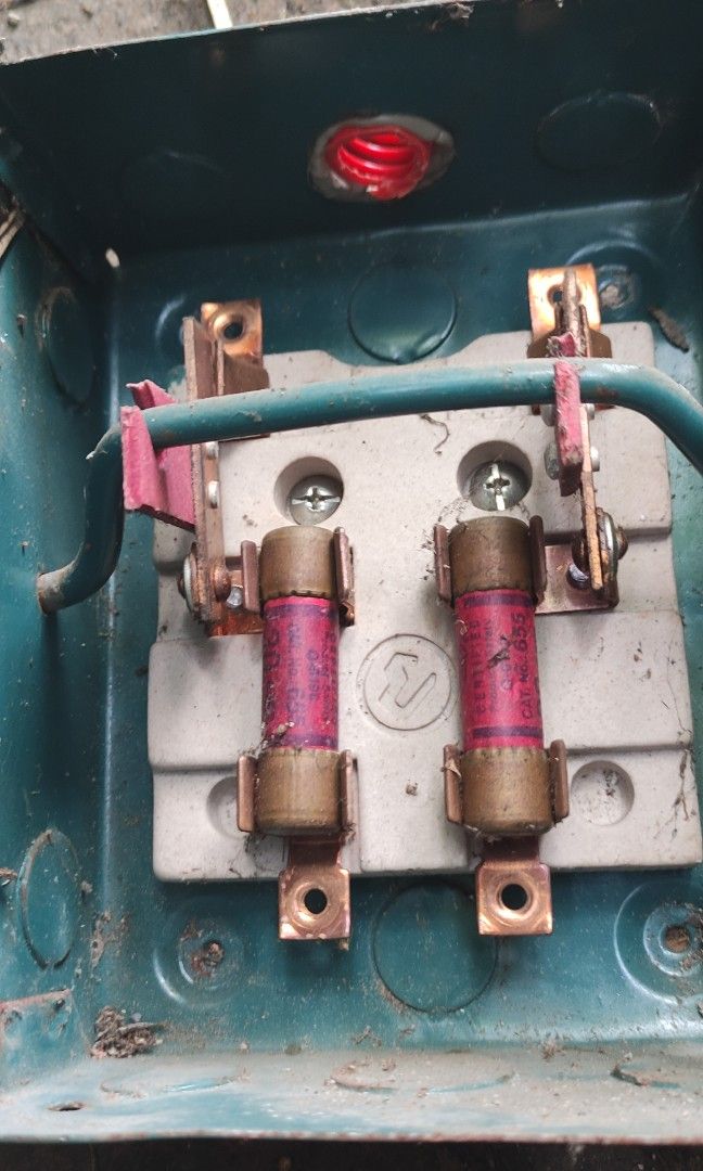 5 PC's safety switch fuse box set package only, TV & Home Appliances, Electrical, Adaptors