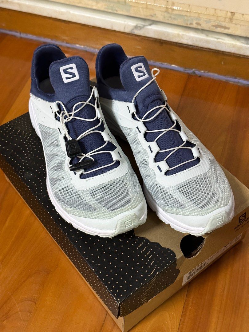 Amphib outlet bold w