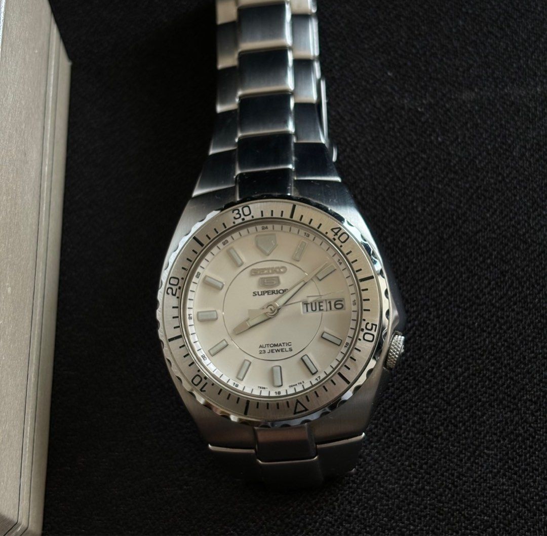 Seiko 5 superior automatic 23 jewels top