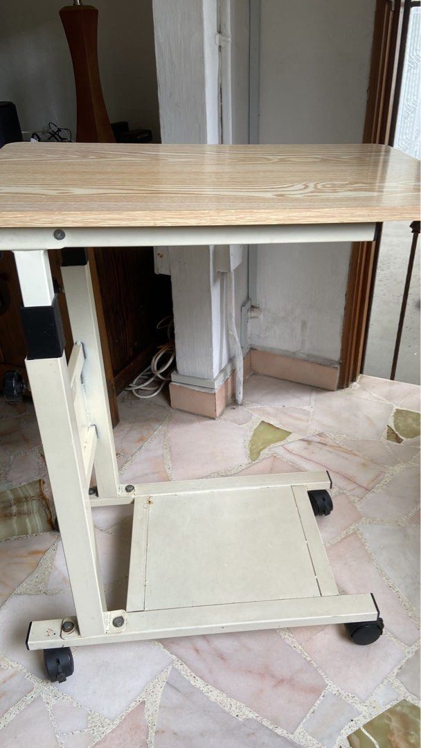 Side Table (Category: Tables & Sets) located in Singapore. Submitted by lili_phang (Listing ID 1260373259, Image 3). Description: Can use as side table for computer or meals watching TV or bed.