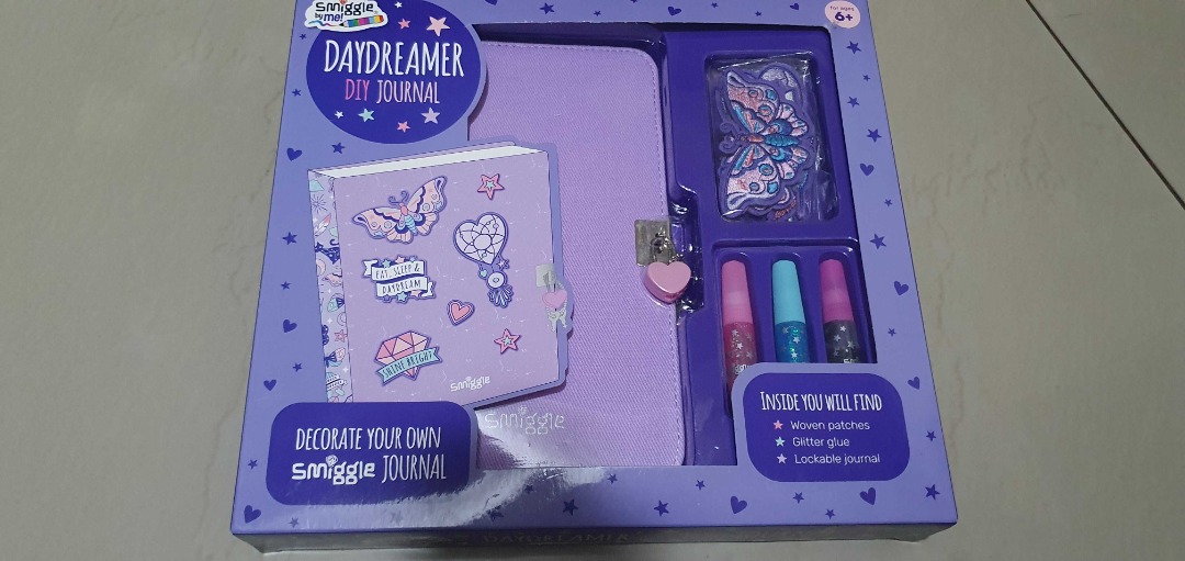Smiggle Daydreamer DIY Journal, Hobbies & Toys, Stationary & Craft