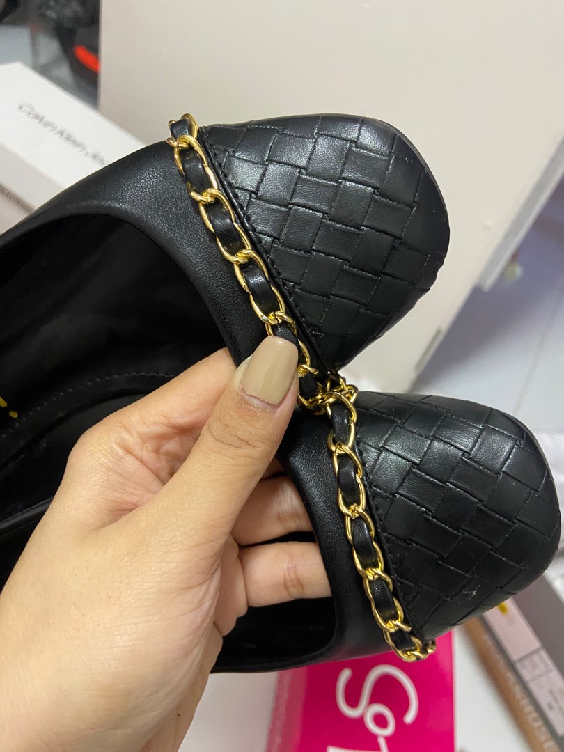 SOFAB Blackshoes, Women's Fashion, Footwear, Shoe inserts on Carousell