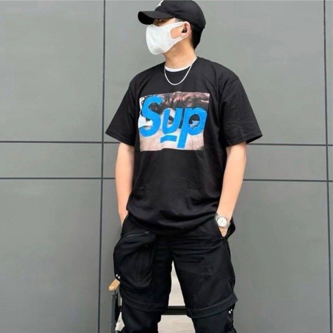 Supreme t shirt outfit online