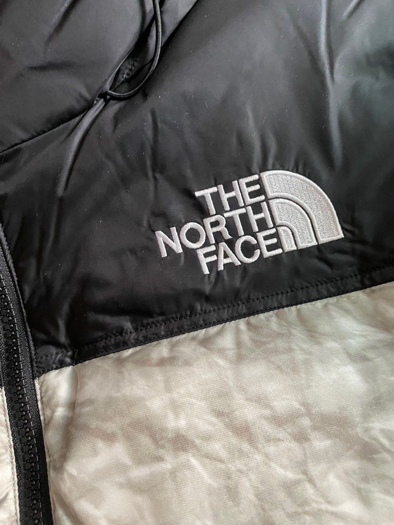 Supreme tng the north face 羽絨, 男裝, 外套及戶外衣服- Carousell