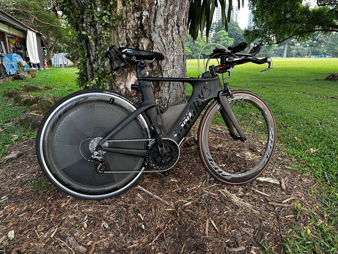 Price reduced S Works Shiv TT bundle w Tacx Neo Trainer