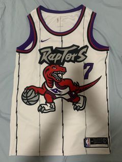 Was gifted an authentic Tracy McGrady jersey last week, my first throwback  raptors jersey ever (fan of 7+ years). Wanted to share on the subreddit. :  r/torontoraptors