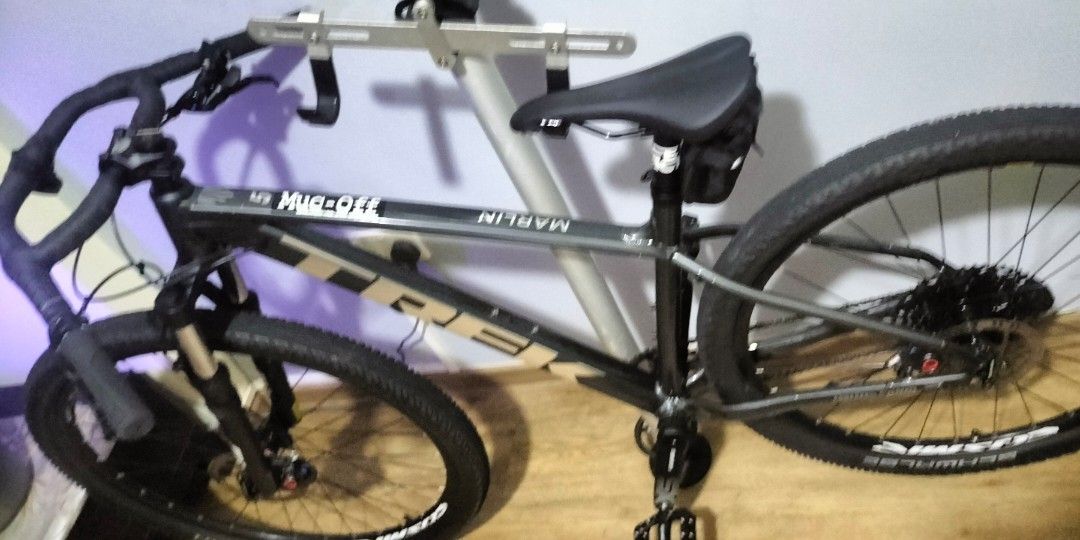 Trek Marlin 5 /size 29 M/L upgraded ,bycycle use only on PCN ,My loss