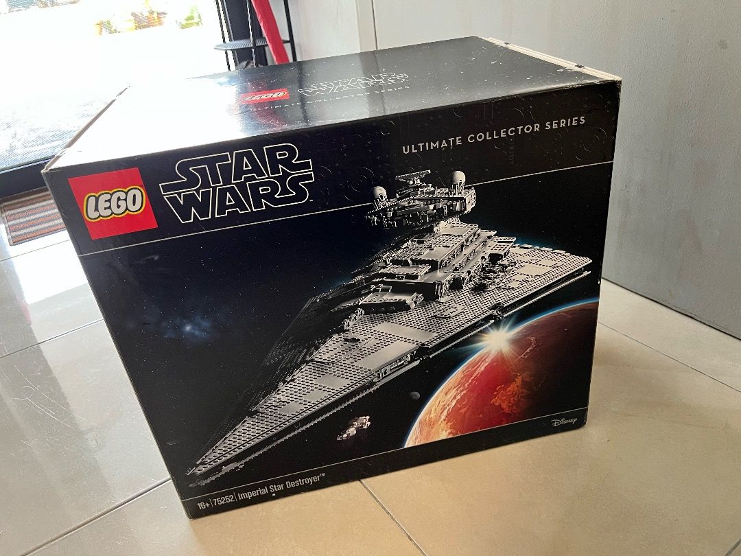Lego top set 75252