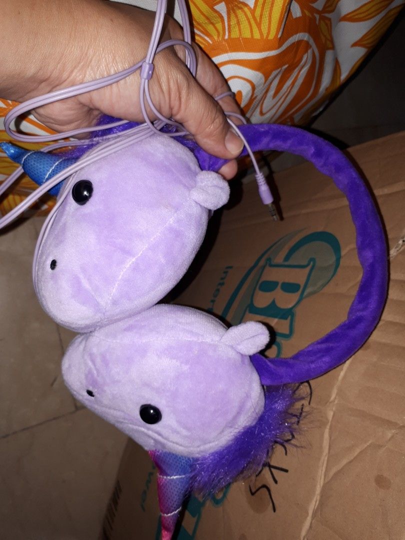 Unicorn headset (Category: Headphones & Headsets) located in Quezon City. Submitted by secretluxuryshop (Listing ID 1260319203, Image 1). Description: .