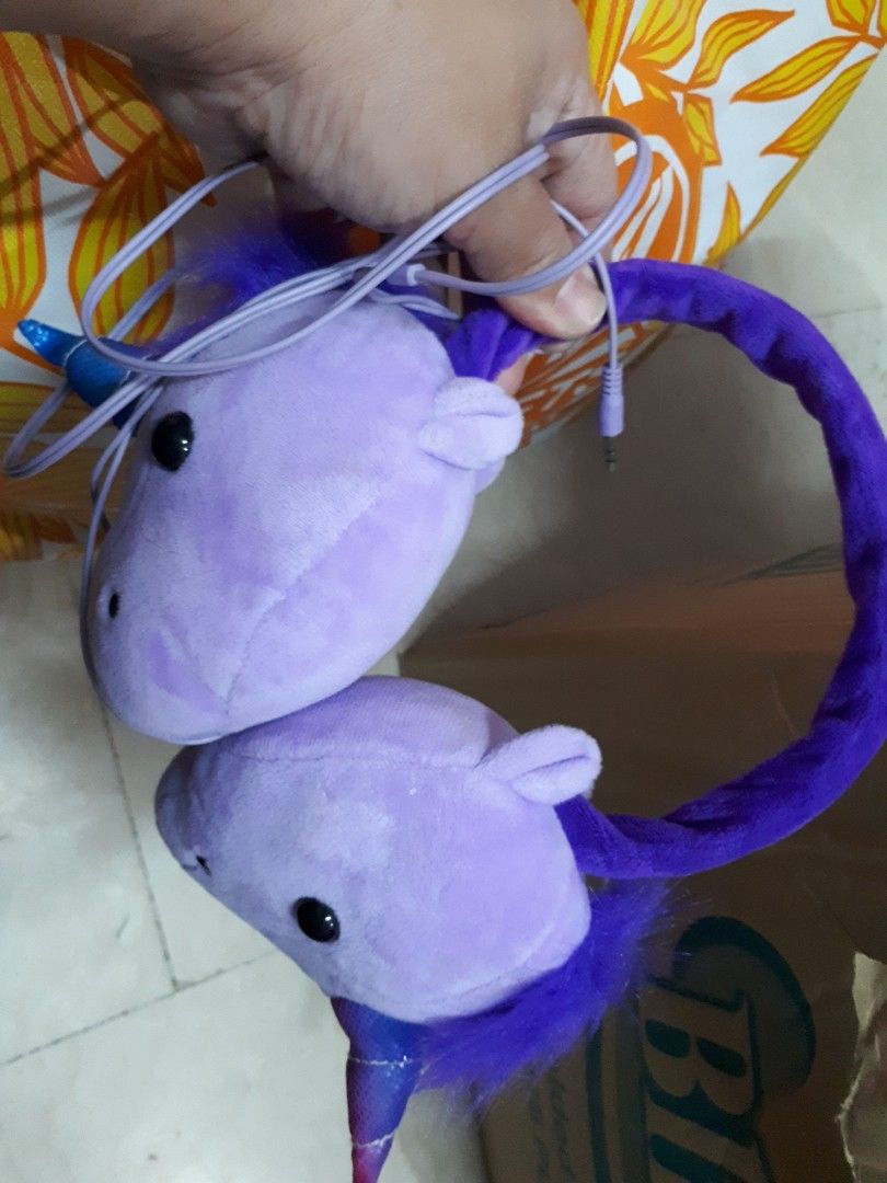 Unicorn headset (Category: Headphones & Headsets) located in Quezon City. Submitted by secretluxuryshop (Listing ID 1260319203, Image 2). Description: .