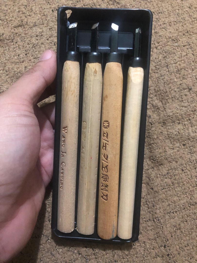 Used carving tools, Hobbies & Toys, Stationary & Craft, Craft Supplies
