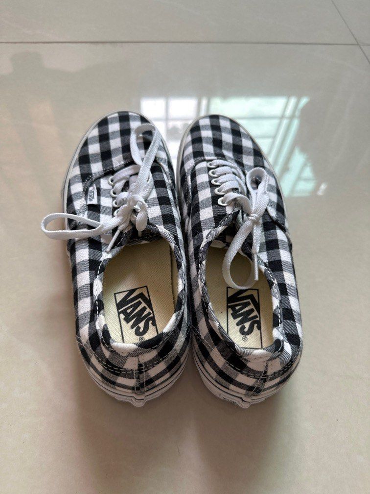 Vans 39 US8.5 UK6