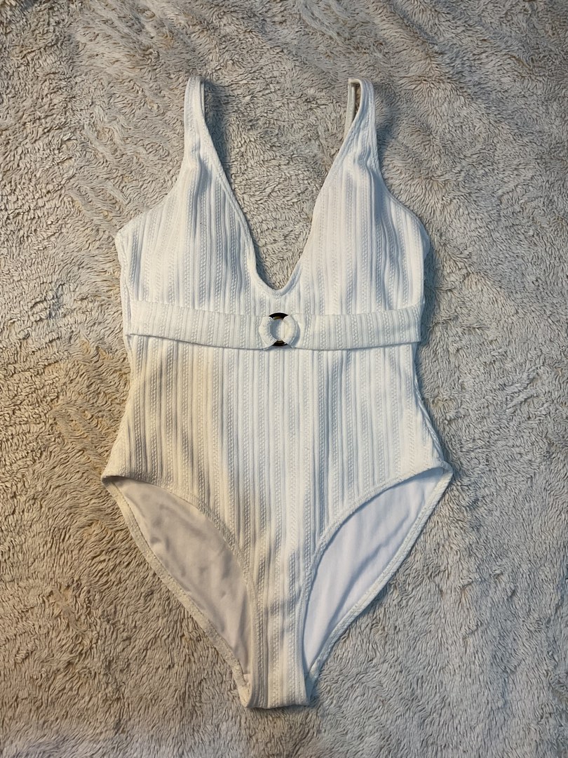 Vera Moda, Women's Fashion, Swimwear, Bikinis & Swimsuits on Carousell
