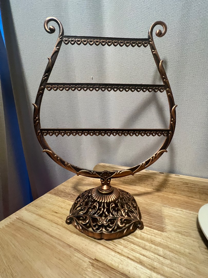 Vintage earring sale holder