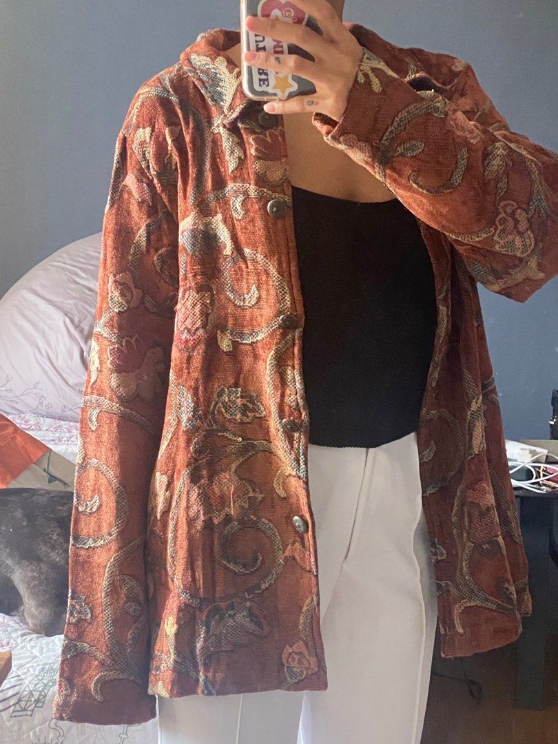 Vintage corduroy longsleeves (Category: Coats, Jackets and Outerwear) located in Cainta. Submitted by powerpuffpuff2 (Listing ID 1260401687, Image 2). Description: Thrifted in japan.
