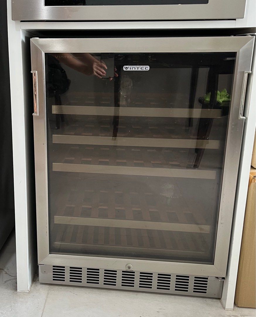 Vintec Wine Chiller, TV & Home Appliances, Kitchen Appliances, Wine