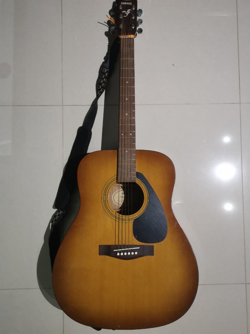 Yamaha guitar deals olx