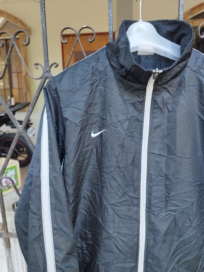 00's Nike Piping Windbreaker Jacket, Men's Fashion, Coats, Jackets