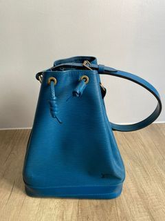 Excellent Condition*- Louis Vuitton Neo Monceau Epi for sale!, Women's  Fashion, Bags & Wallets, Cross-body Bags on Carousell