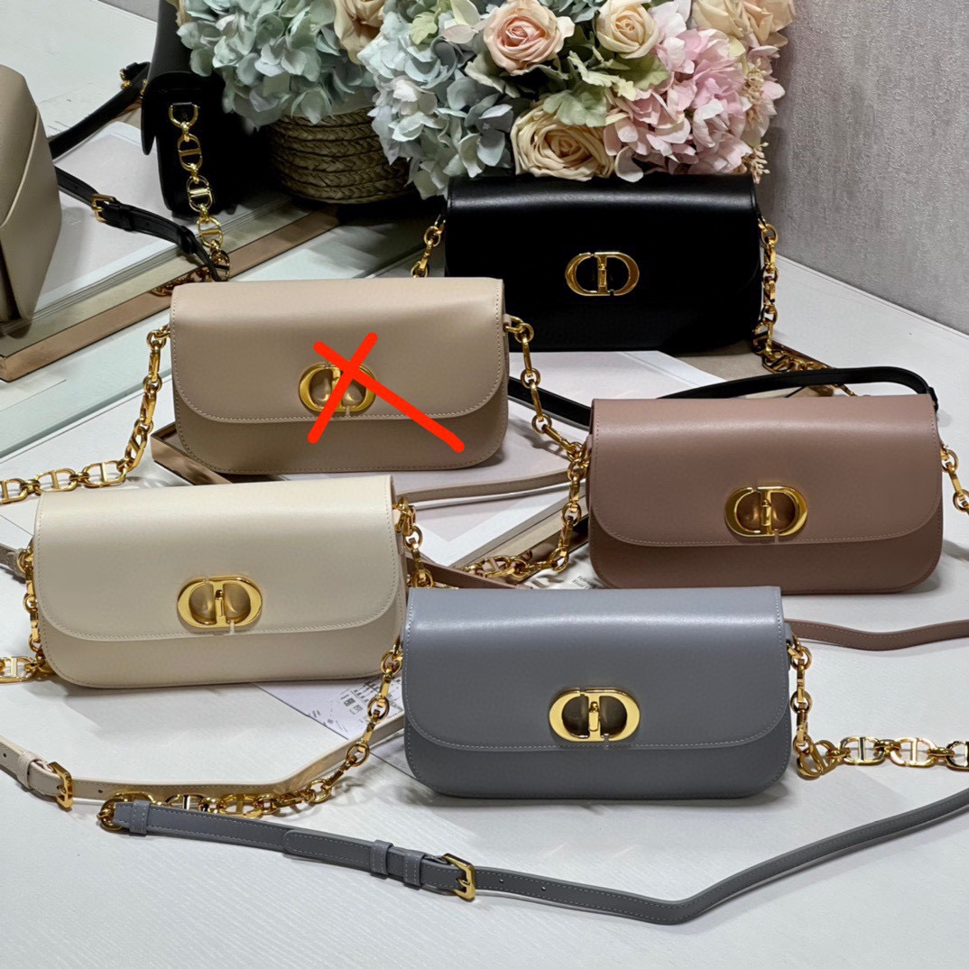 Dior 30 Montaigne Bag, Luxury, Bags & Wallets on Carousell