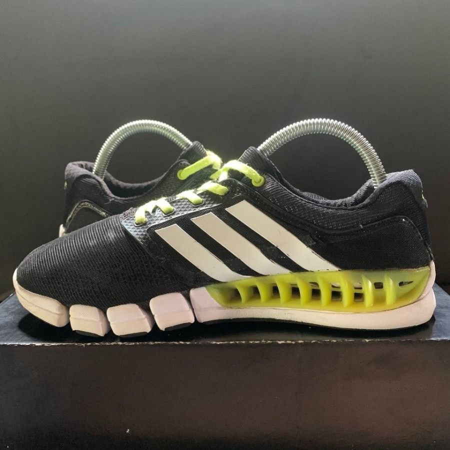 Sepatu adidas climacool store