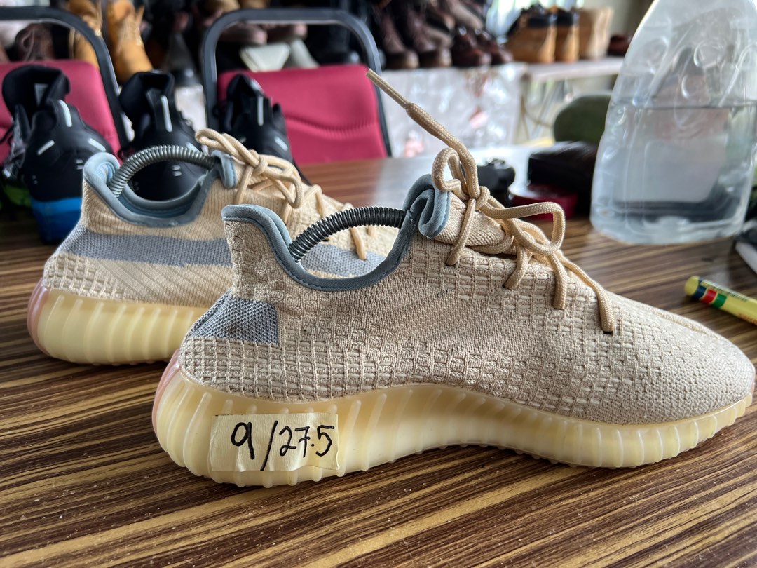 Adidas yeezy, Men's Fashion, Footwear, Sneakers on Carousell