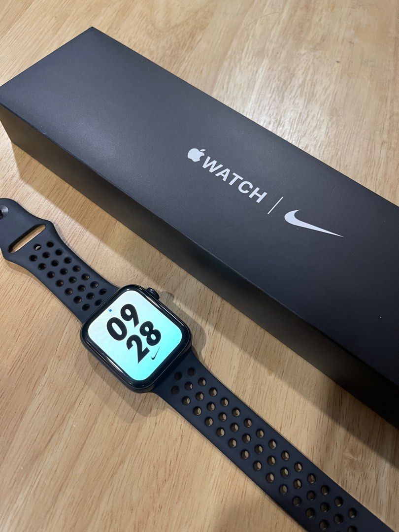 Apple Watch Nike SE 44mm Mobile Phones Gadgets Wearables
