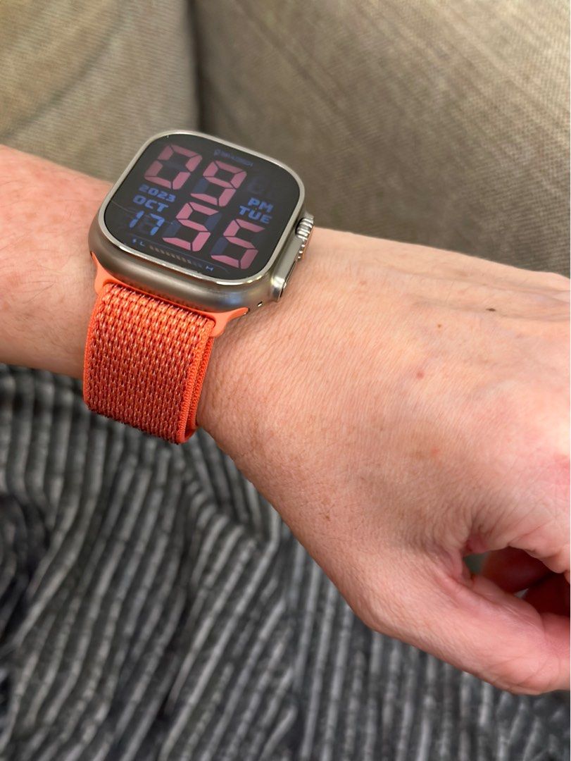 Apple watch nectarine sport band top