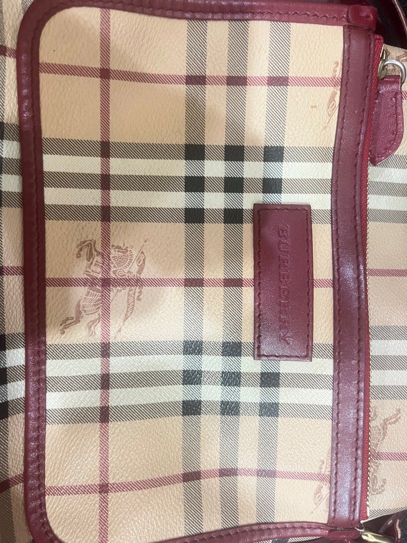 Burberry Haymarket Check Coated Canvas Canterbury Tote Bag Beige Cloth  ref.360450 - Joli Closet
