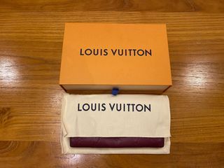 Kuala Lumpur Malaysia December 2016 Louis Vuitton Wallet White Background –  Stock Editorial Photo © eskaylim #201496894