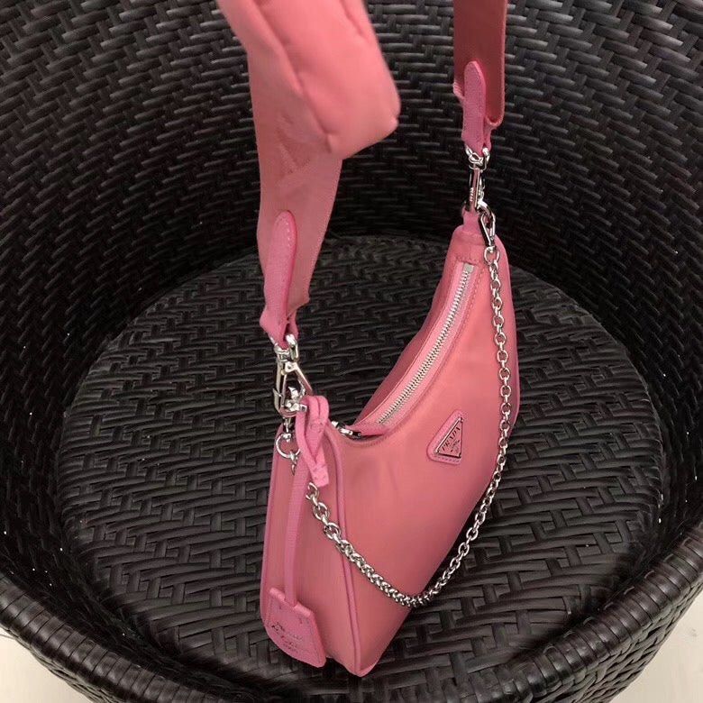 Prada Re-edition 2005 Nylon Chain Shoulder Bag - Pink