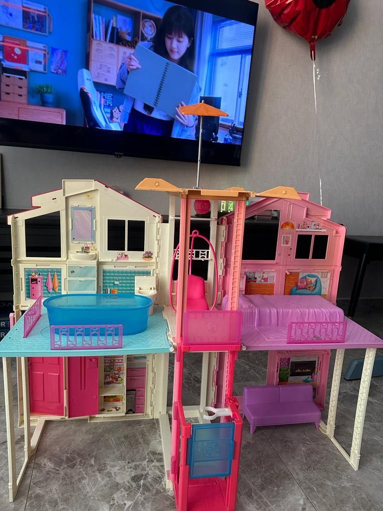 Barbie doll house with lift (original), Hobbies & Toys, Toys & Games on Carousell