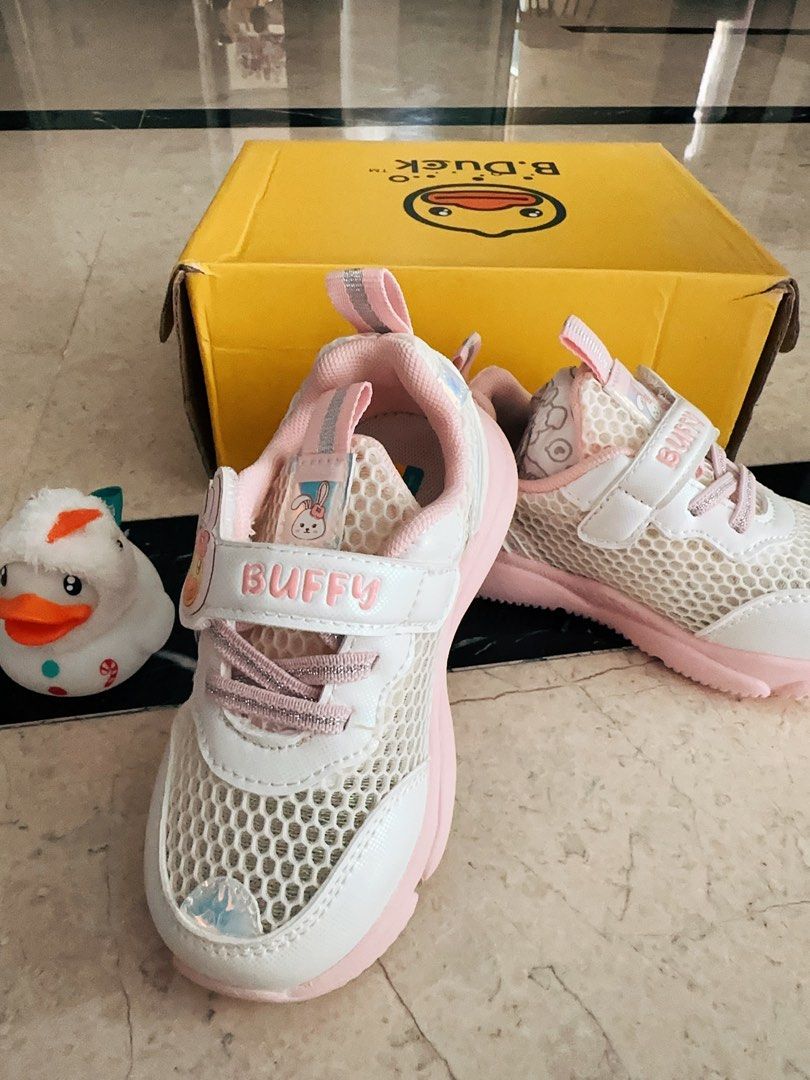Soft store girl shoes