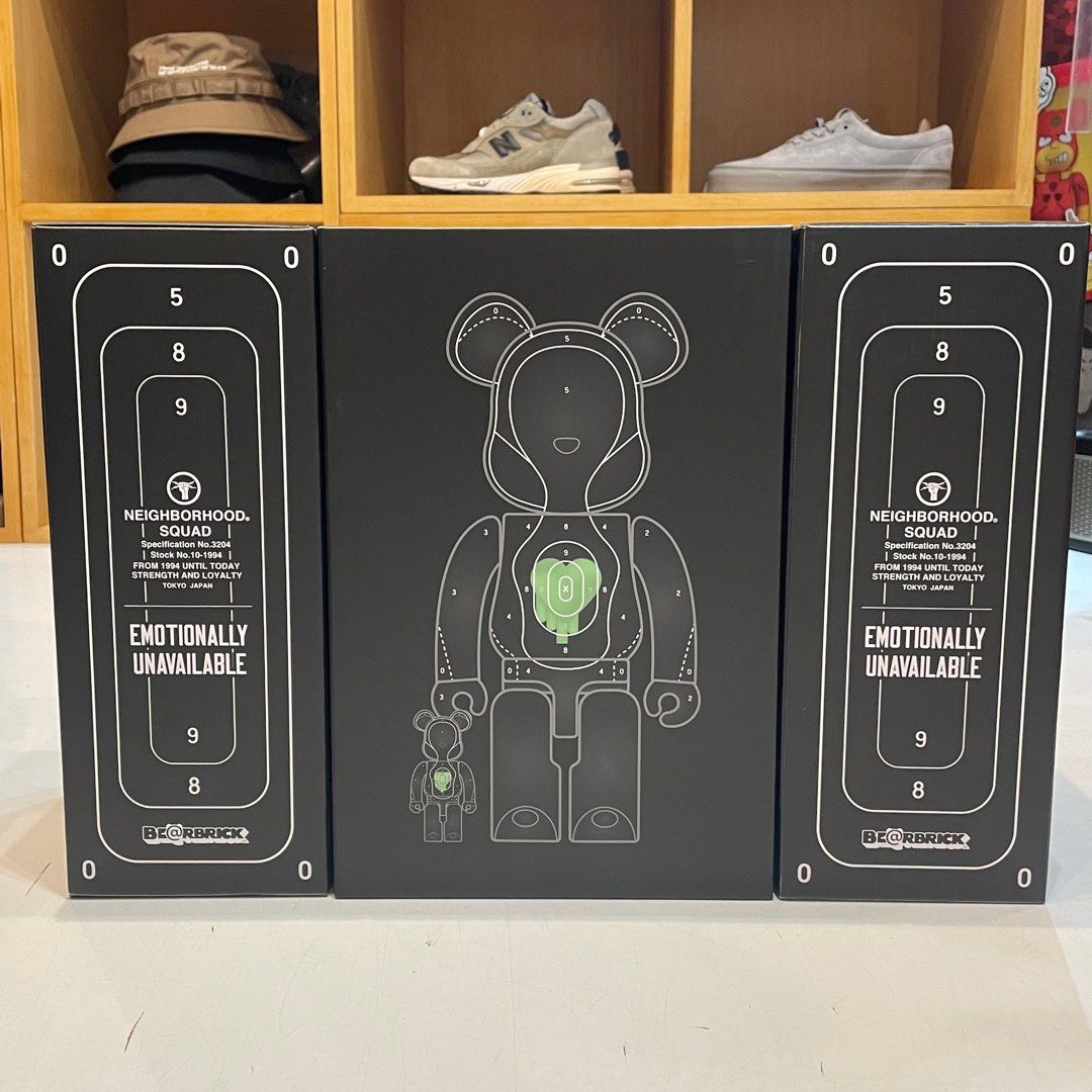 BEARBRICK EMOTIONALLY UNAVAILABLE × NEIGHBORHOOD 100％ & 400