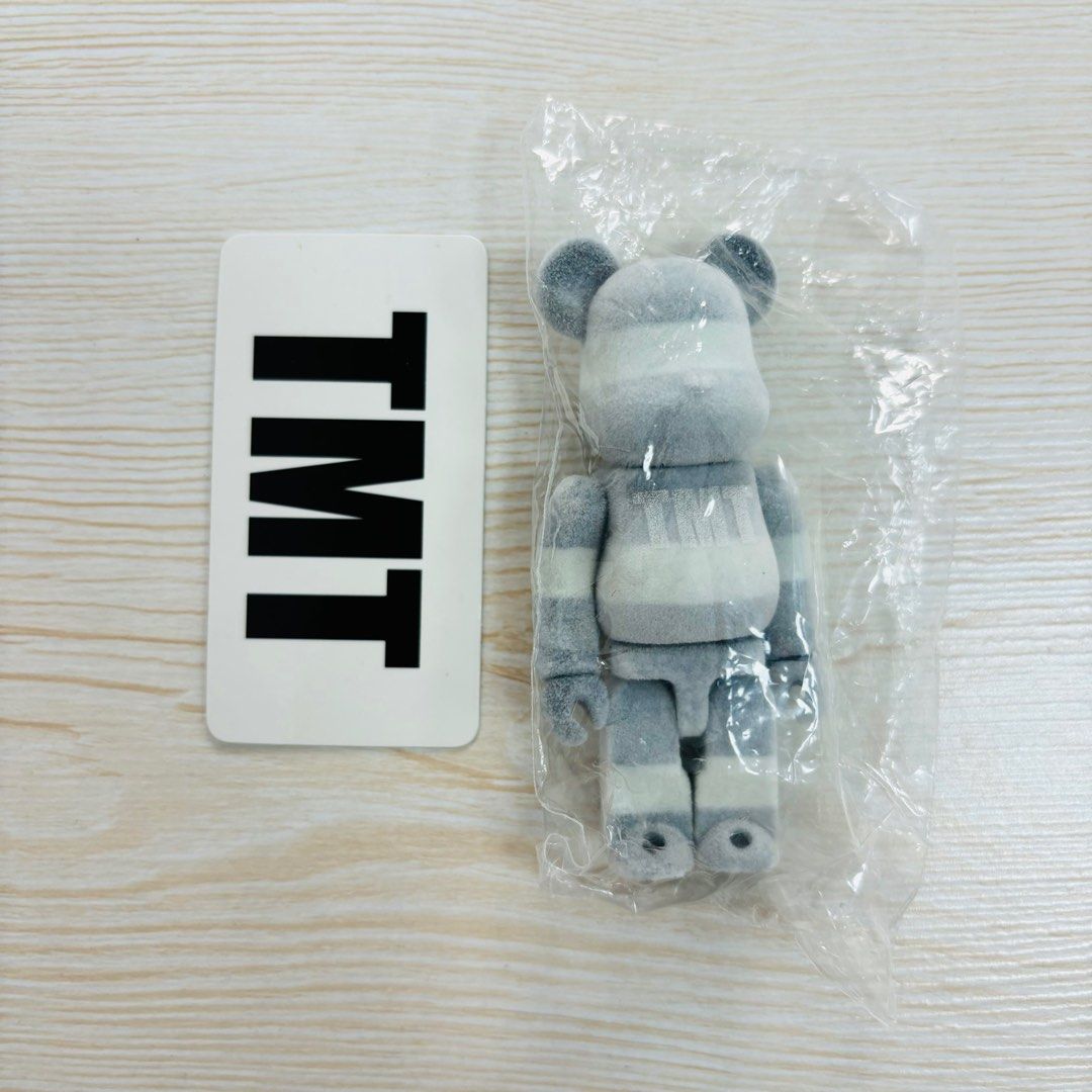 bearbrick series 23代TMT 植絨超級隱藏版全新現貨, 興趣及遊戲, 玩具