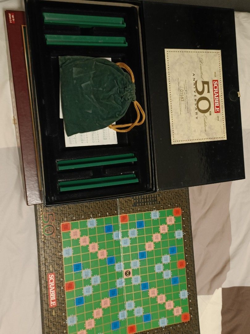 Scrabble Deluxe Travel Edition Review 