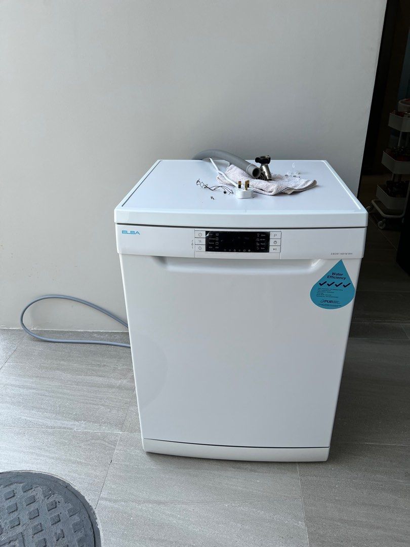 Brand new shop dishwasher