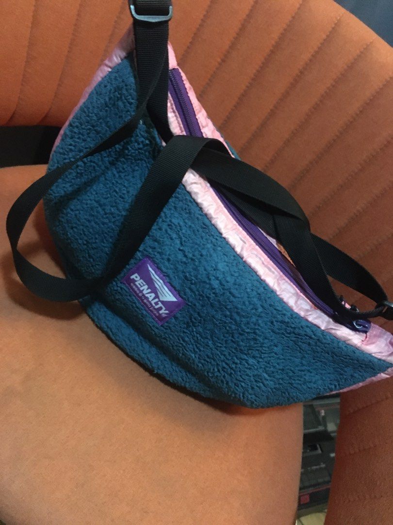 Kavu halfmoon sling sale