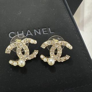 Louis Vuitton Louise By Night Earrings at 1stDibs  louis vuitton circle  earrings, louis vuitton ohrringe gold, louise by night bracelet