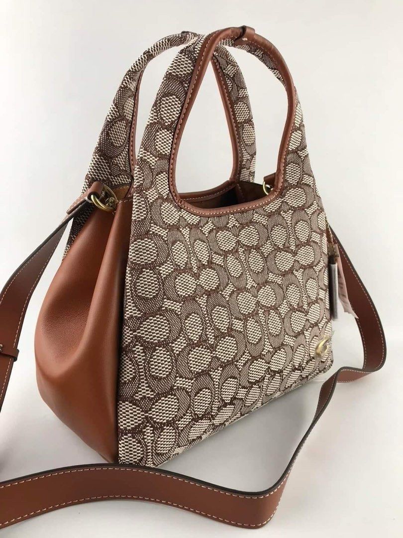 Coach lana 23 👜 (Category: Luxury Bags & Wallets) located in Las Pinas. Submitted by yhn_boutique (Listing ID 1260607138, Image 1). Description: Actual pic posted Cod via lalamove/ grab -🛵 same day delivery J&T/LBC - pay today ship today Complete inclusions .