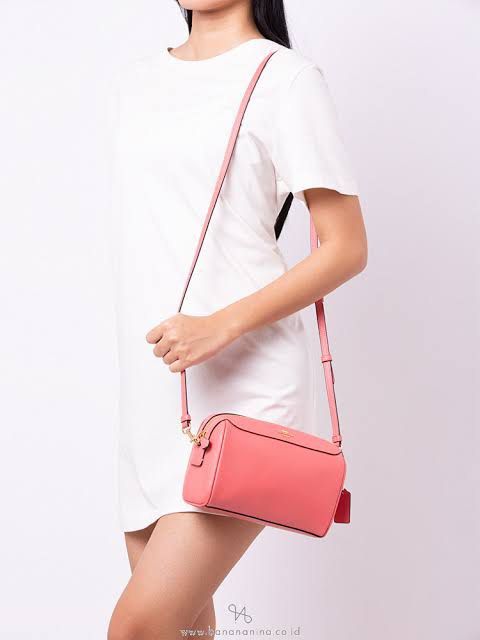 Coach Mini Bennett Crossbody Bag Coral, Luxury, Bags u0026 Wallets on Carousell
