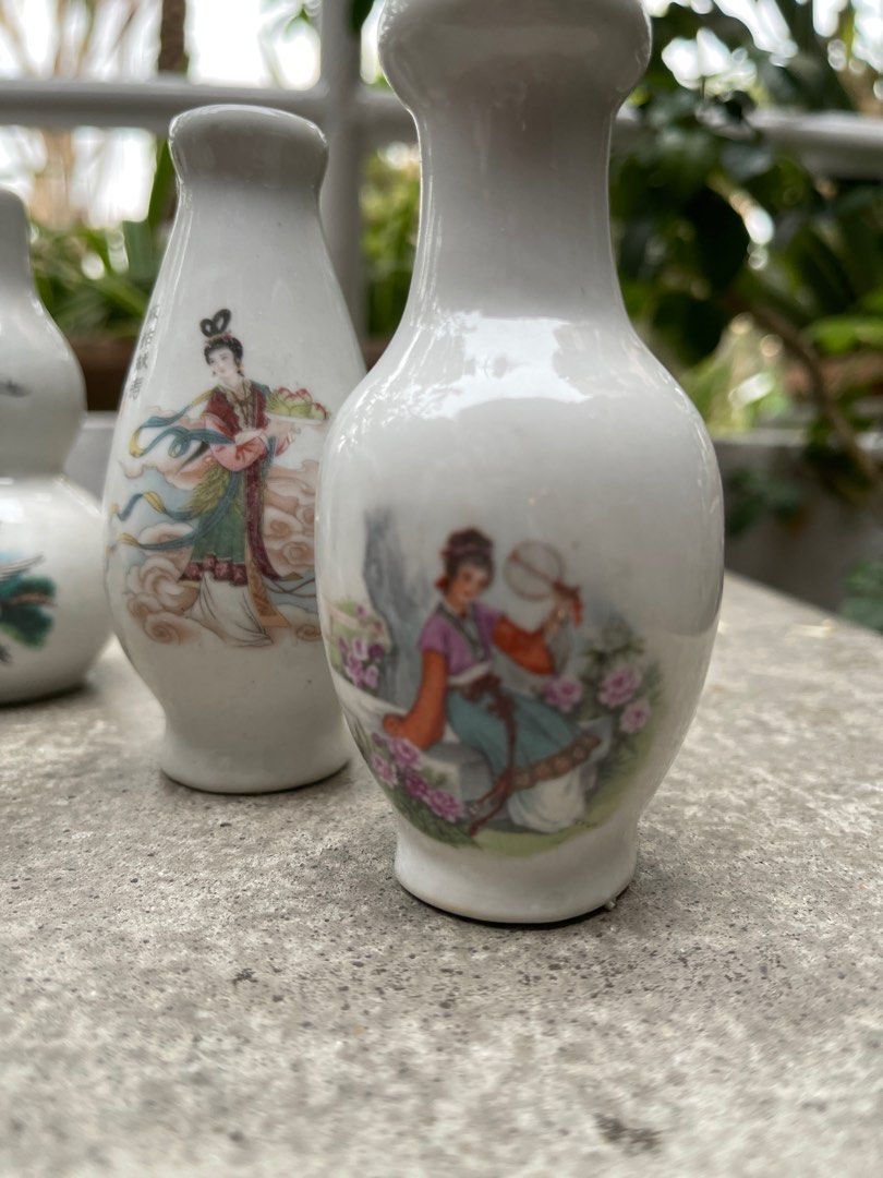 Complete 6 piece miniature chinese vases, Hobbies & Toys, Memorabilia