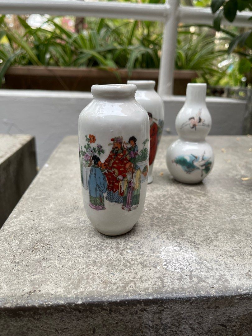 Complete 6 piece miniature chinese vases, Hobbies & Toys, Memorabilia