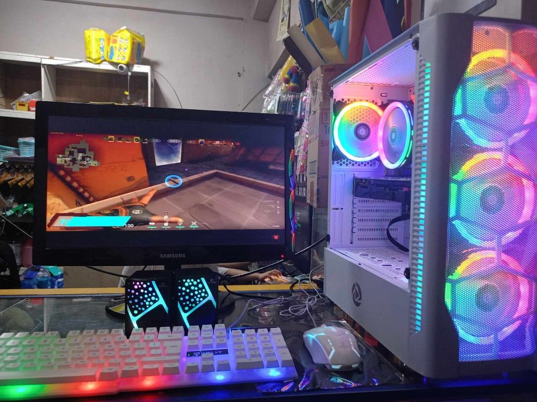 Desktop Computer Set (Category: Desktops) located in Quezon City. Submitted by ricsyy (Listing ID 1260492484, Image 1). Description: .