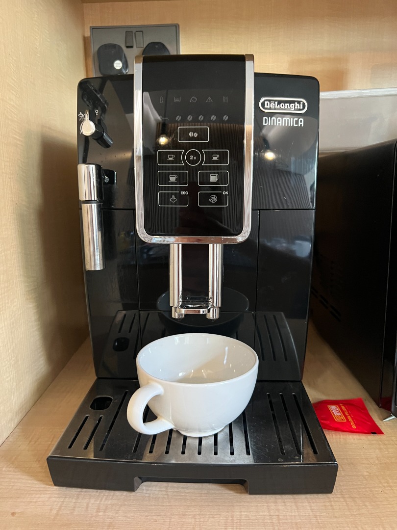 Delonghi Dinamica coffee machine, TV & Home Appliances, Kitchen
