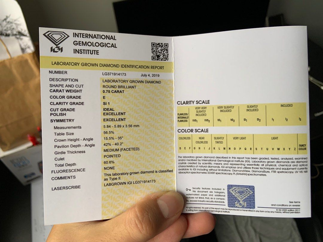 Diamond ring (Category: Rings) located in Singapore. Submitted by paultwohill767 (Listing ID 1260614421, Image 2). Description: See photo of diamond cert for more details. Diamond is 👌🏻 on all the Cs Already placed a real low price. Please don’t lowball I’m already losing thousands of $$$ .
