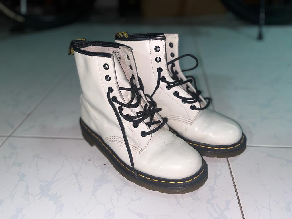 All white clearance dr martens 1460